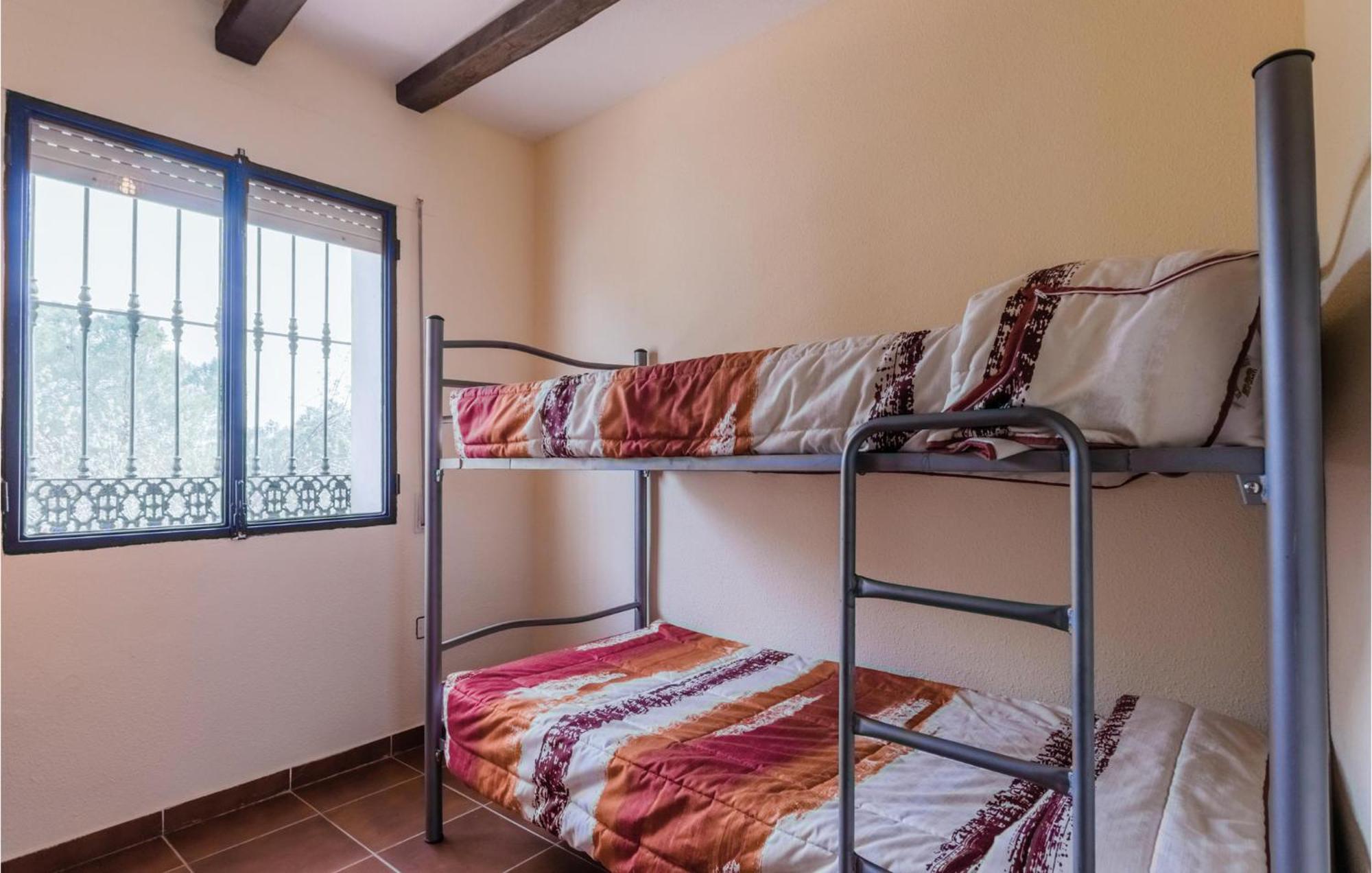 Gorgeous Home In Aldeaquemada With Swimming Pool 外观 照片