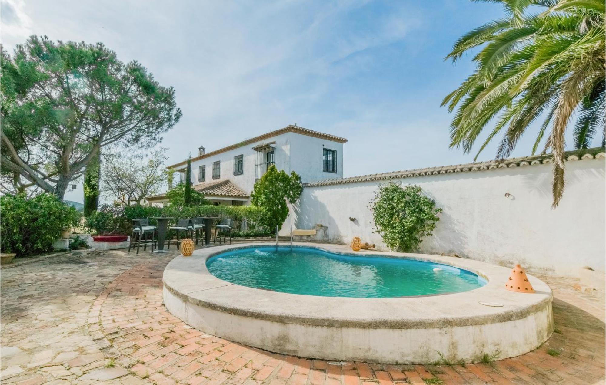 Gorgeous Home In Aldeaquemada With Swimming Pool 外观 照片