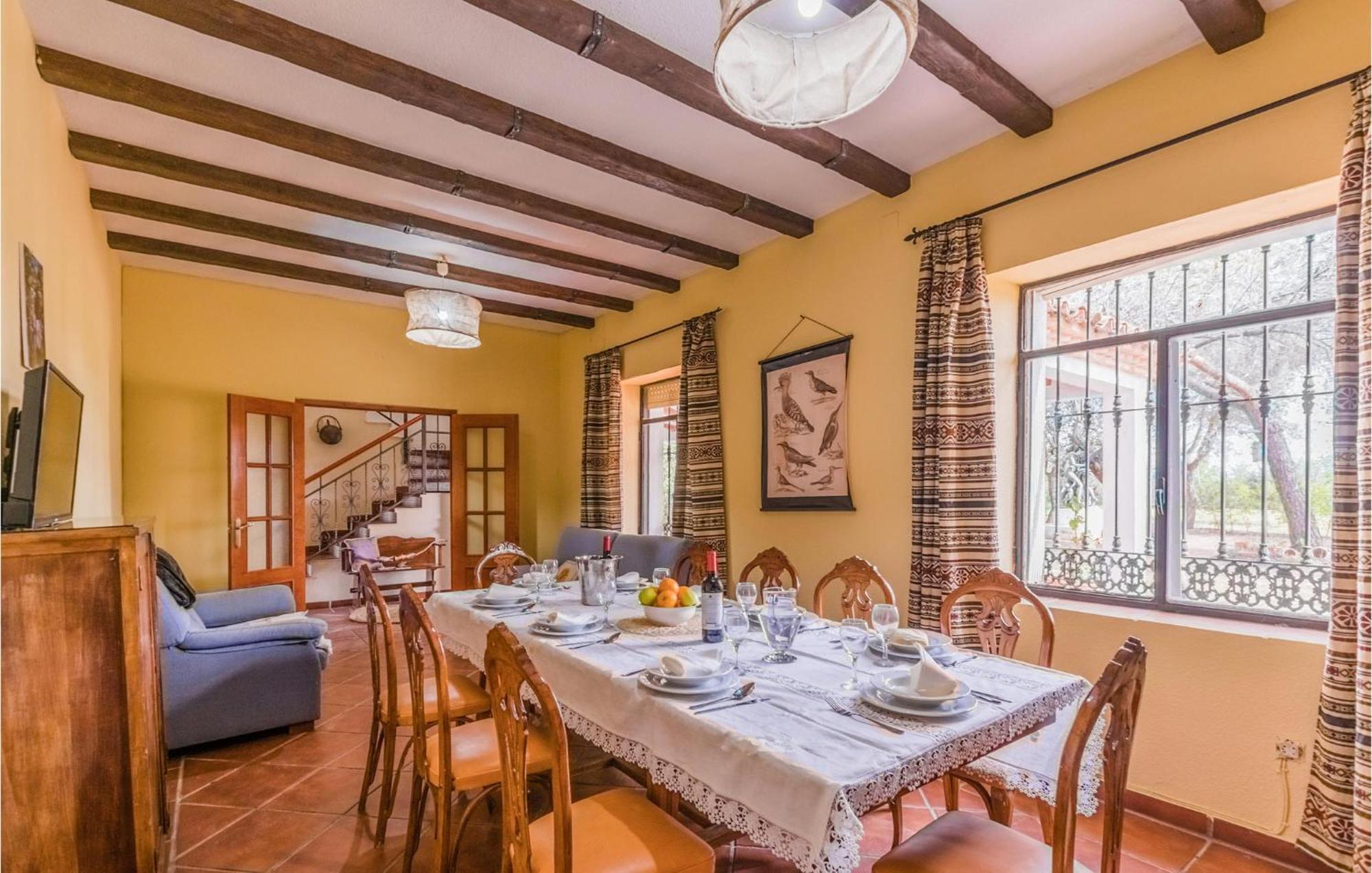 Gorgeous Home In Aldeaquemada With Swimming Pool 外观 照片