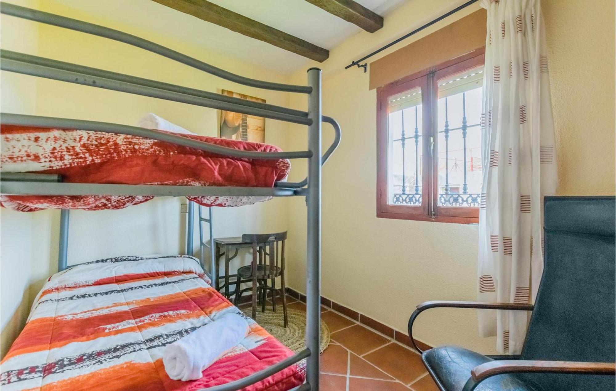 Gorgeous Home In Aldeaquemada With Swimming Pool 外观 照片