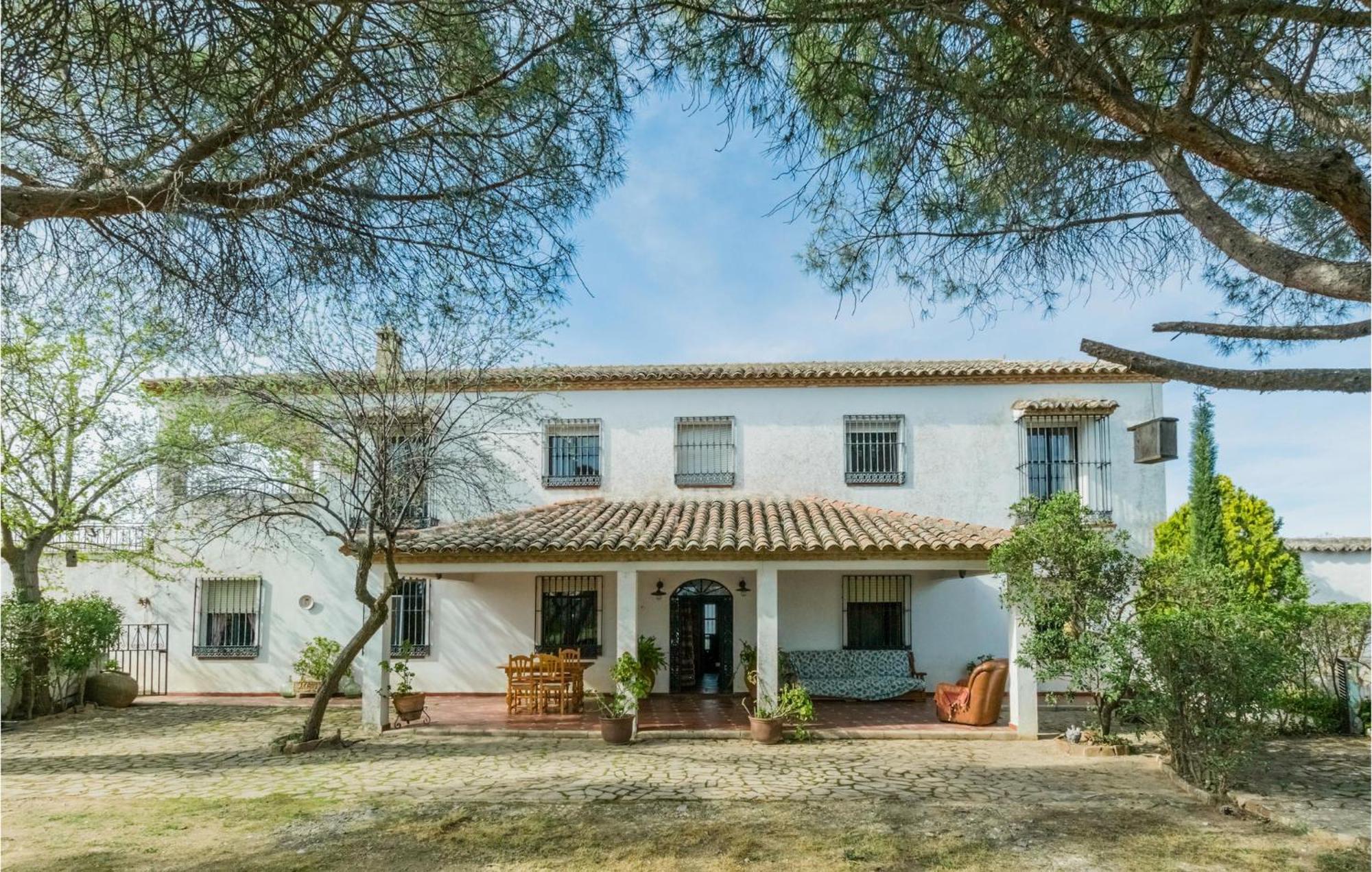 Gorgeous Home In Aldeaquemada With Swimming Pool 外观 照片